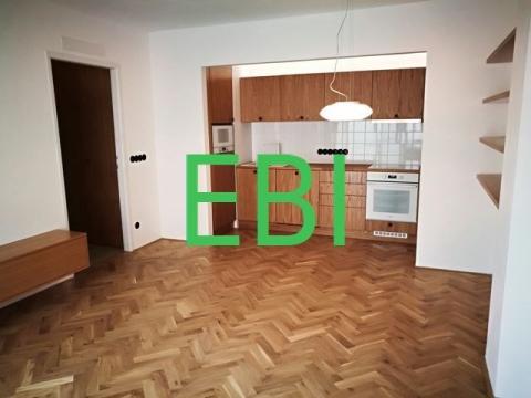 Pronájem bytu 1+1, Praha - Malá Strana, Újezd, 46 m2