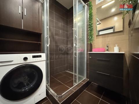 Prodej bytu 3+1, Velešín, Nad Cihelnou, 75 m2