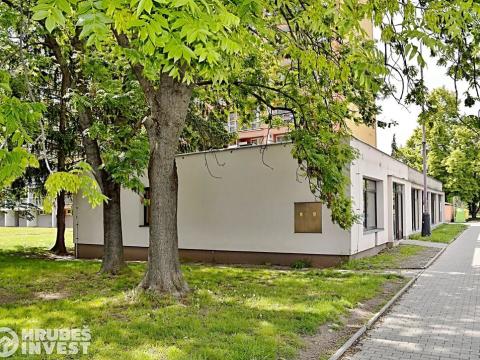 Pronájem obchodního prostoru, Chrudim, U Stadionu, 130 m2