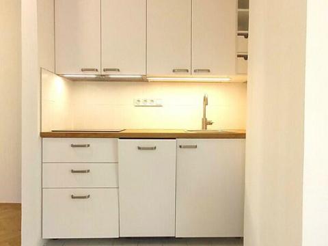 Pronájem bytu 1+kk, Praha - Nové Město, Žitná, 36 m2