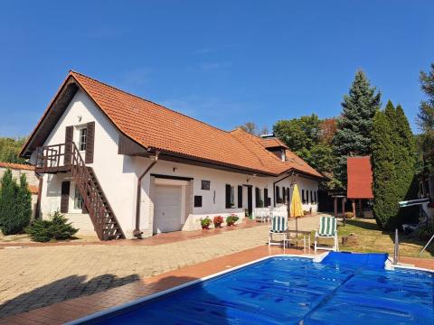 Prodej zemědělské usedlosti, Račice, 570 m2