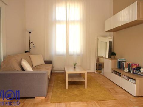 Pronájem bytu 1+1, Praha - Smíchov, Arbesovo náměstí, 40 m2