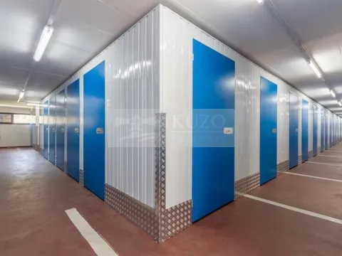 Pronájem skladu, Praha - Vysočany, Pešlova, 1 m2