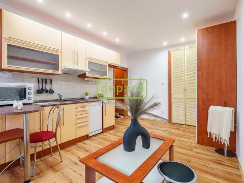 Pronájem bytu 1+kk, Sokolov, Sokolovská, 21 m2