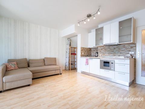 Pronájem bytu 2+kk, Praha - Vysočany, Skloněná, 44 m2