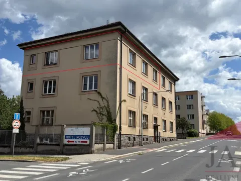Prodej bytu 3+1, Klatovy - Klatovy V, Plánická, 128 m2