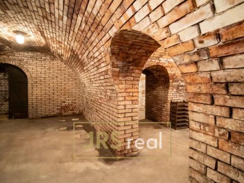 Prodej ubytování, Velké Bílovice, 285 m2