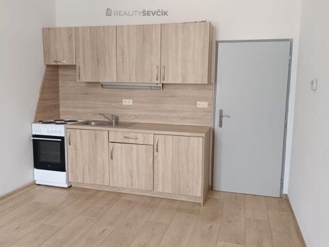 Pronájem bytu 2+kk, České Budějovice - České Budějovice 3, Pražská tř., 38 m2