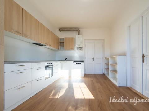 Pronájem bytu 3+1, Praha - Strašnice, Saratovská, 93 m2