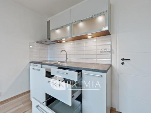 Prodej bytu 1+kk, Teplice - Řetenice, Bratislavská, 20 m2