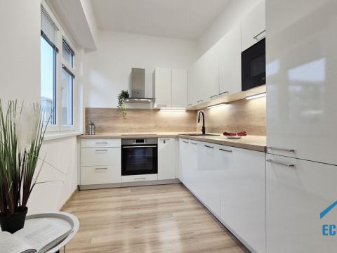 Prodej bytu 3+1, Praha - Vršovice, Vršovická, 77 m2