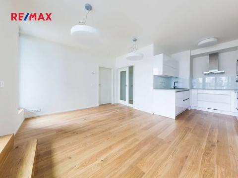 Prodej bytu 2+kk, Praha - Vršovice, Archangelská, 63 m2