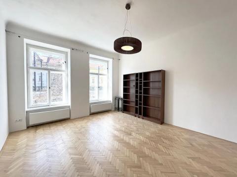 Prodej bytu 2+1, Praha - Karlín, Prvního pluku, 75 m2