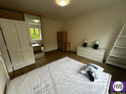 Pronájem bytu 2+kk, Praha, Pravoúhlá, 44 m2