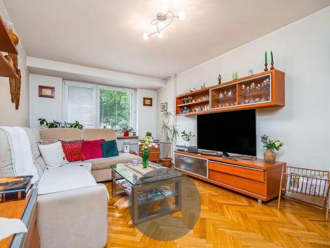 Prodej bytu 2+1, Rosice, Komenského náměstí, 58 m2