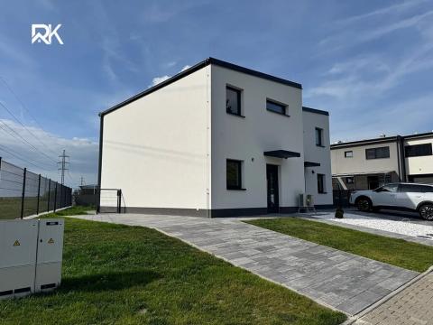 Prodej rodinného domu, Kolín, 94 m2