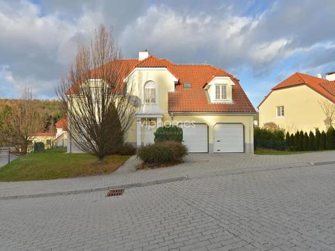 Pronájem vily, Praha - Nebušice, Na Malé Šárce, 197 m2