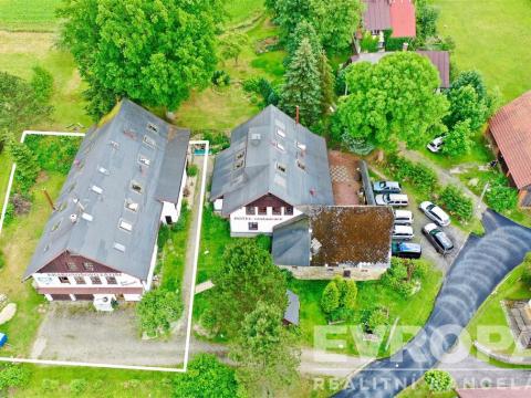 Prodej komerční nemovitosti, Poniklá, 1054 m2