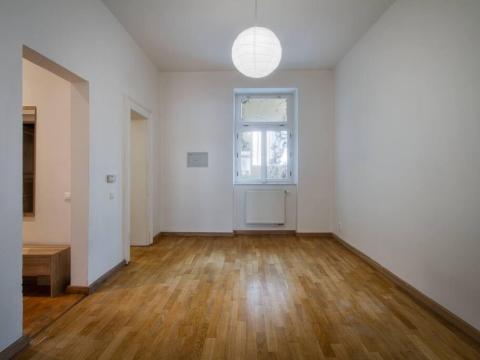 Pronájem bytu 2+kk, Praha - Holešovice, Dělnická, 46 m2