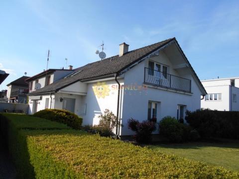 Prodej rodinného domu, Hradec Králové - Pouchov, K Zastávce, 180 m2