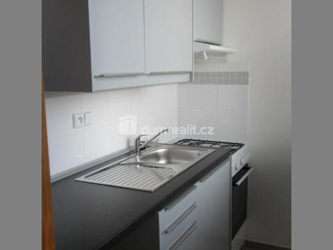 Pronájem bytu 1+kk, Praha - Prosek, Bílinská, 30 m2