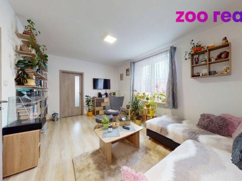 Prodej bytu 3+1, Volary, Sídl. Míru, 70 m2