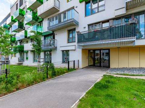Pronájem bytu 1+kk, Praha - Vršovice, Altajská, 34 m2