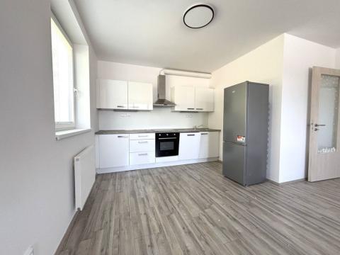 Pronájem bytu 2+kk, Plzeň - Doubravka, Na Kovárně, 55 m2