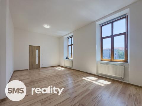 Pronájem bytu 2+kk, Opava - Město, Nákladní, 54 m2