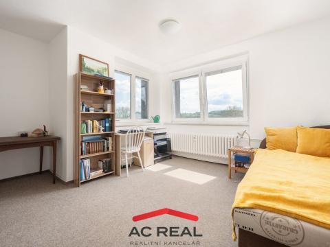 Pronájem bytu 1+kk, Brno - Žebětín, Hostislavova, 29 m2