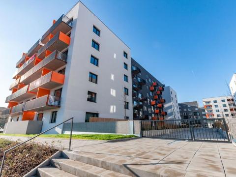 Pronájem bytu 1+kk, Praha - Vysočany, Kolbenova, 34 m2