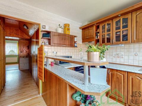 Prodej bytu 3+1, Jeseník - Bukovice, Sládkova, 67 m2
