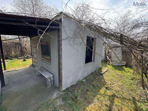 Prodej zahrady, Obrnice, nám. 5. května, 600 m2