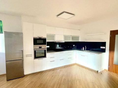 Pronájem bytu 2+kk, Praha, 65 m2