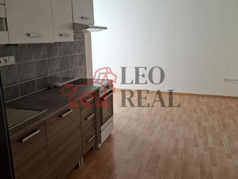 Pronájem bytu 1+kk, Nový Bor, Mařákova, 60 m2