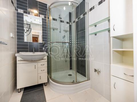 Pronájem bytu 4+1, Trutnov - Střední Předměstí, Papírenská, 88 m2