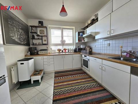 Pronájem bytu 4+1, Praha, Kloboukova, 114 m2