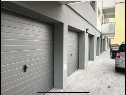 Pronájem garáže, Pardubice - Zelené Předměstí, Hronovická, 20 m2