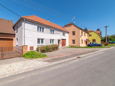 Prodej rodinného domu, Želeč, 180 m2