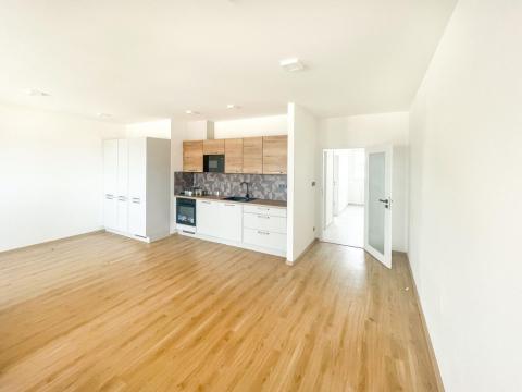 Pronájem bytu 2+kk, Tábor, Stránského, 73 m2