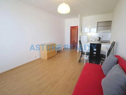 Pronájem bytu 1+kk, Praha - Střížkov, Černého, 30 m2