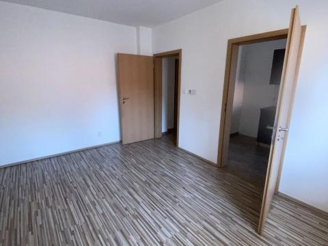 Pronájem bytu 1+1, Kladno, Školská, 35 m2