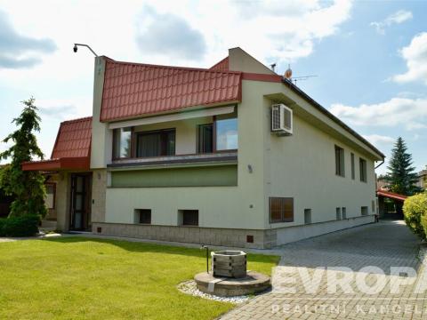 Prodej rodinného domu, Uhlířské Janovice, Kolínská, 495 m2