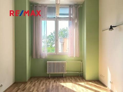 Pronájem kanceláře, Praha - Kobylisy, Horňátecká, 17 m2
