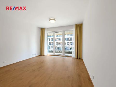 Pronájem kanceláře, Praha - Hloubětín, Poděbradská, 31 m2