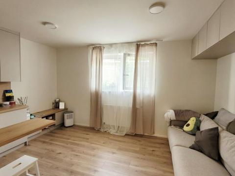 Pronájem bytu 1+kk, Praha - Strašnice, Strančická, 25 m2