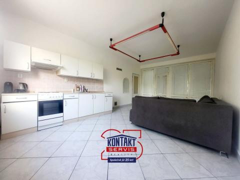 Pronájem bytu 2+kk, České Budějovice, J. Š. Baara, 60 m2