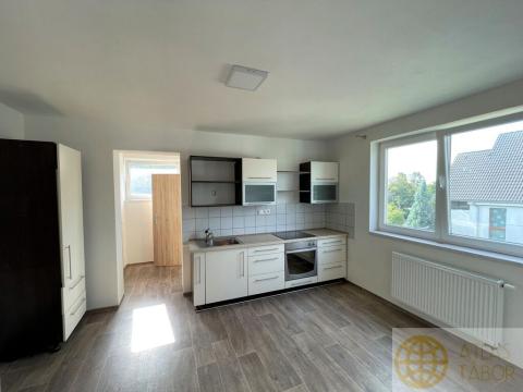 Pronájem bytu 2+kk, Tábor - Klokoty, Lidická, 45 m2
