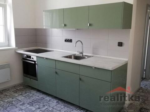 Pronájem bytu 2+1, Opava, Kasárenská, 46 m2