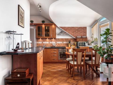 Prodej bytu 3+kk, Přezletice, Pod Zahrady, 77 m2